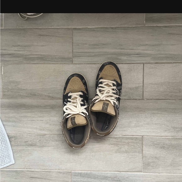 travis scott dunks - Picture 7 of 7